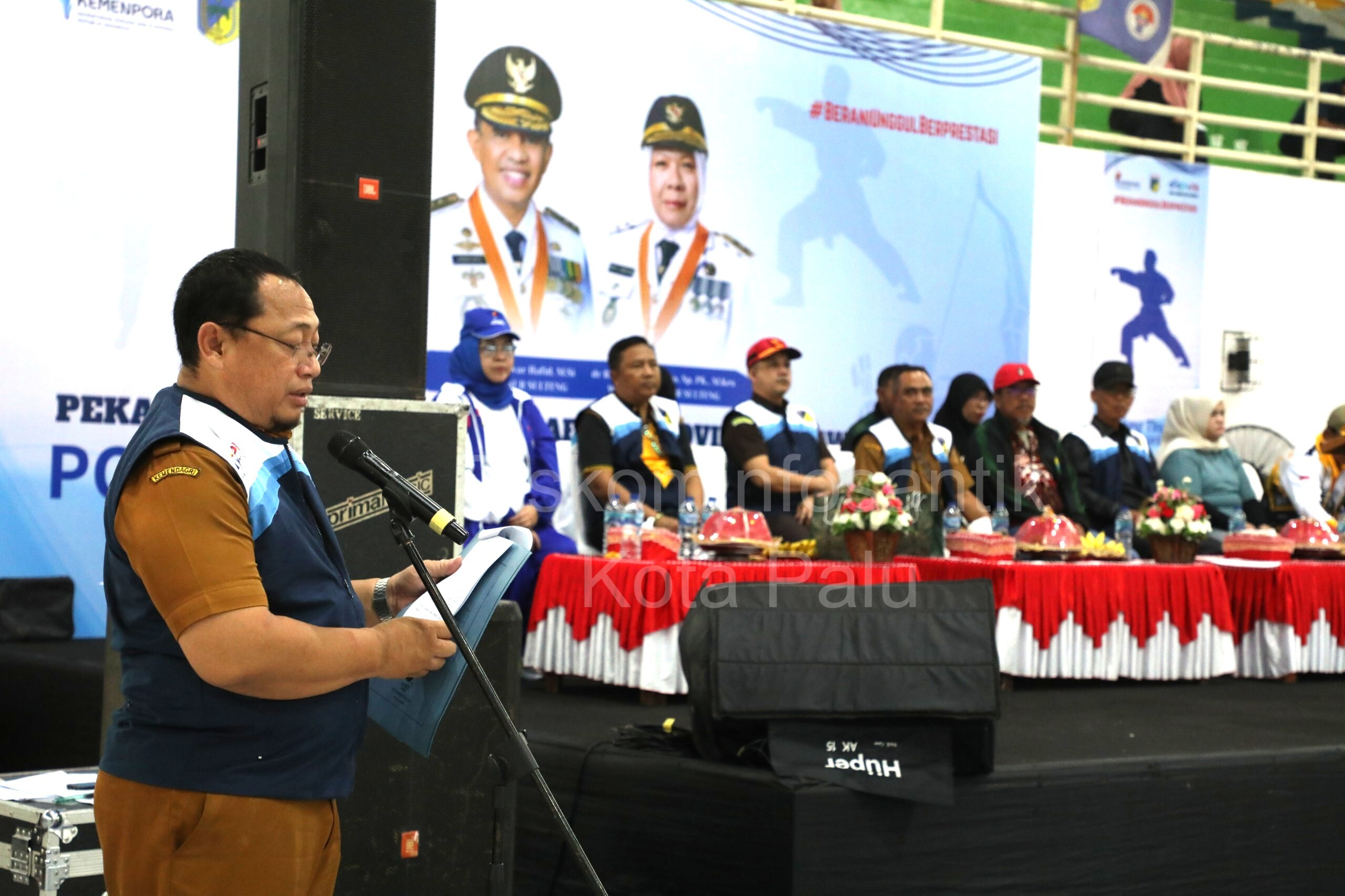 2f42d2db-a033-49b7-9a66-ee4c73d4630e